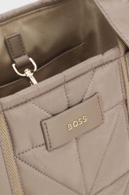 Quilted tote bag with logo patch, Light Brown
