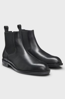 Klassiska Chelsea boots i borstat l&auml;der, Svart