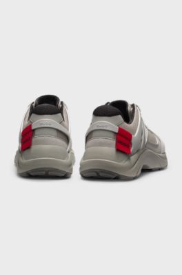 Logo-spoiler trainers in mesh and faux suede, Light Grey