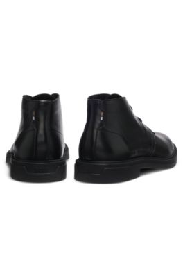 Leather desert boots with signature stripe, Black
