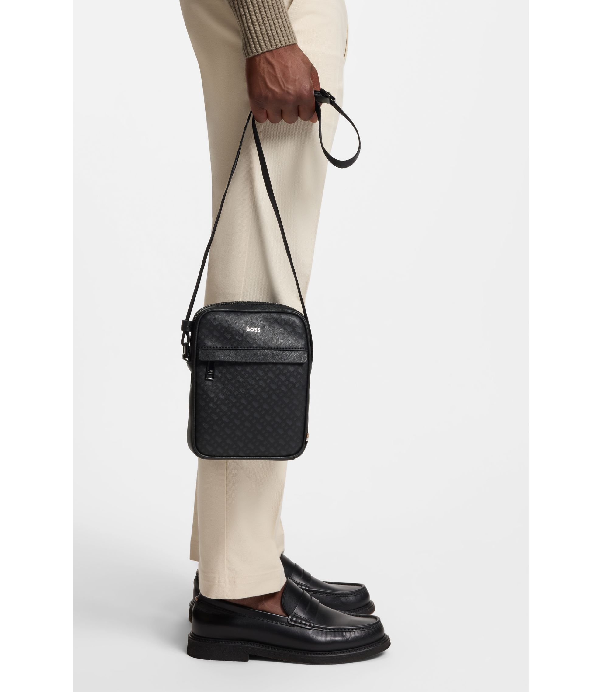 その他 BOOS hbeu50552589_003_340?wid=1980&