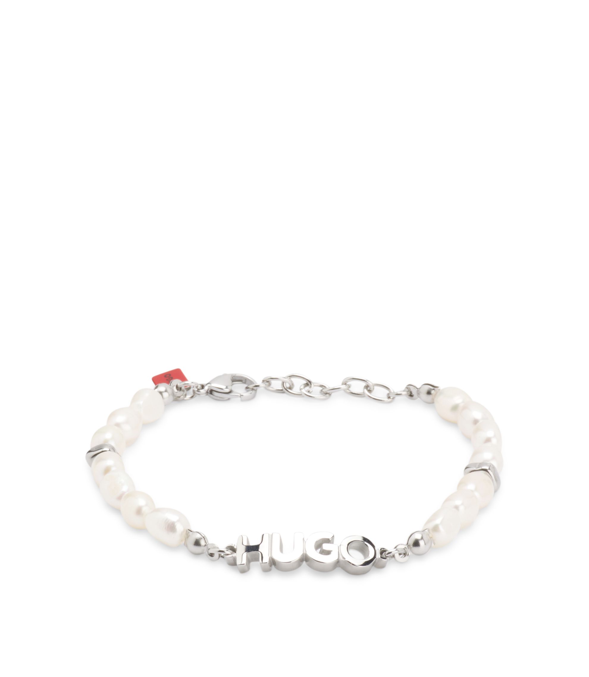 Perlen-Armband mit metallener Logo-Applikation