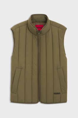 Colete com acolchoado vertical e detalhe de log&oacute;tipo, Olive