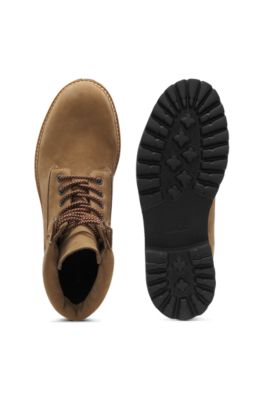 Boots aus Nubukleder mit gepolsterter Manschette, Beige