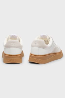 Sneakers low-top con profili in pelle scamosciata, Bianco
