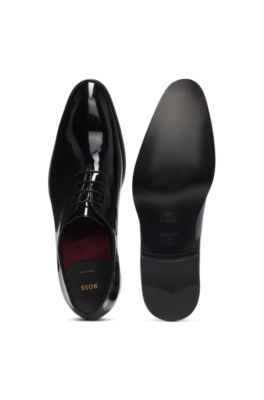 Oxford shoes in patent leather, Black