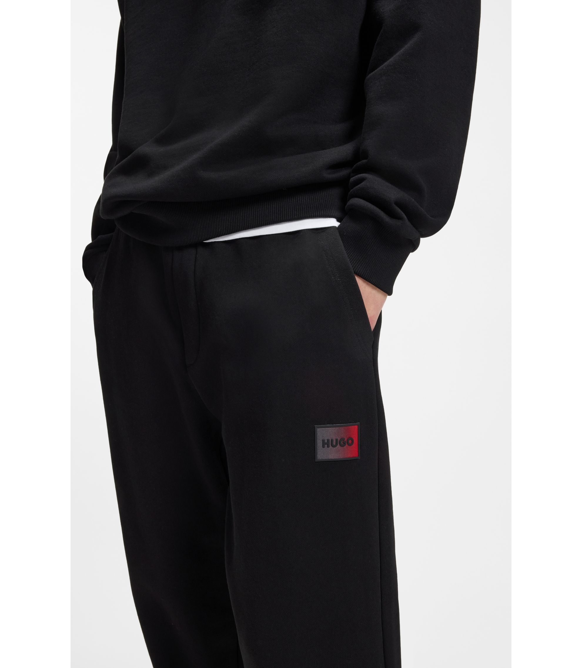 HUGO スウェットパンツHit Logo French Terry Cuffed Joggersメンズ 