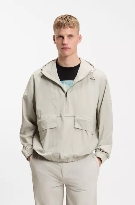 Water-repellent hoodie in a relaxed fit