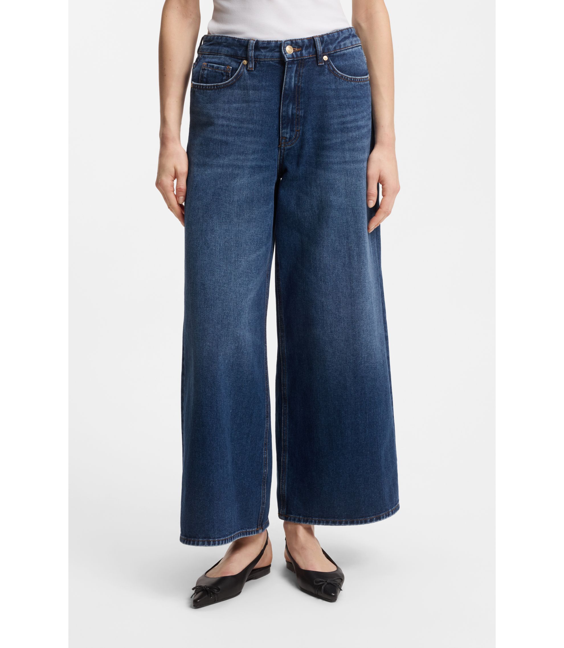 Jeans aus festem blauem Denim mit weitem Beinverlauf