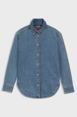 Camisa azul de denim r&iacute;gido con botones autom&aacute;ticos pulidos, Azul