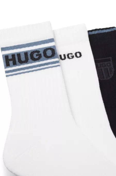 Three-pack of short-length logo socks