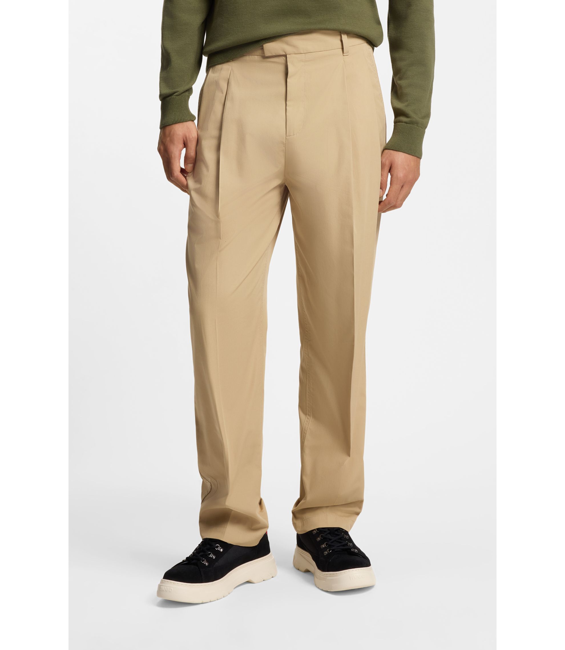 Hose aus Baumwolle mit geradem Beinverlauf und Paper-Touch-Finish