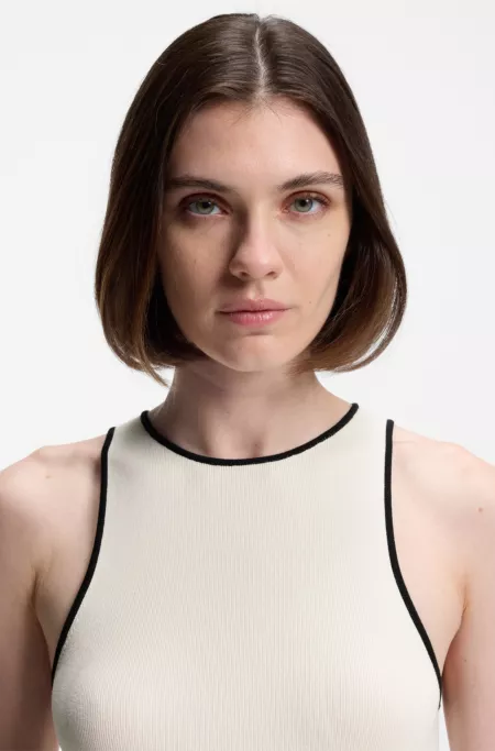 Knitted dress with two-tone pleated skirt