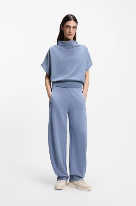 Short-sleeved sweatshirt with loose high neckline