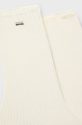 Zweierpack mittelhohe Socken mit Logo-Details, Natur