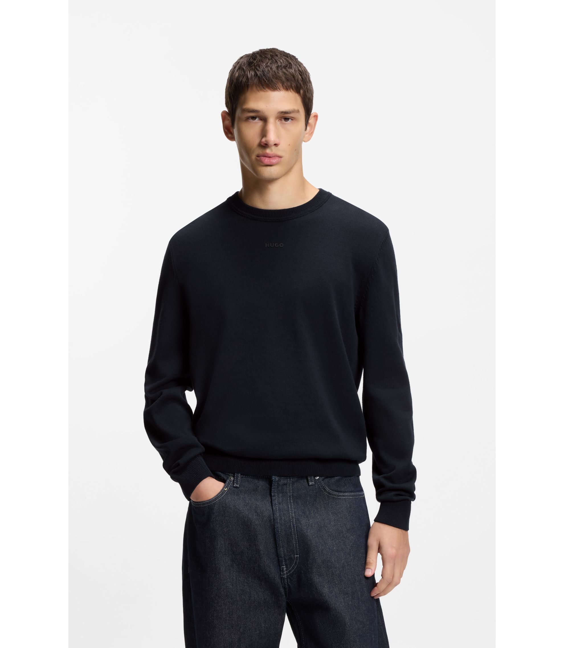 Slim-Fit Pullover aus Baumwolle mit Logo-Detail