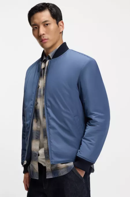 Reversible water-repellent jacket with quilting