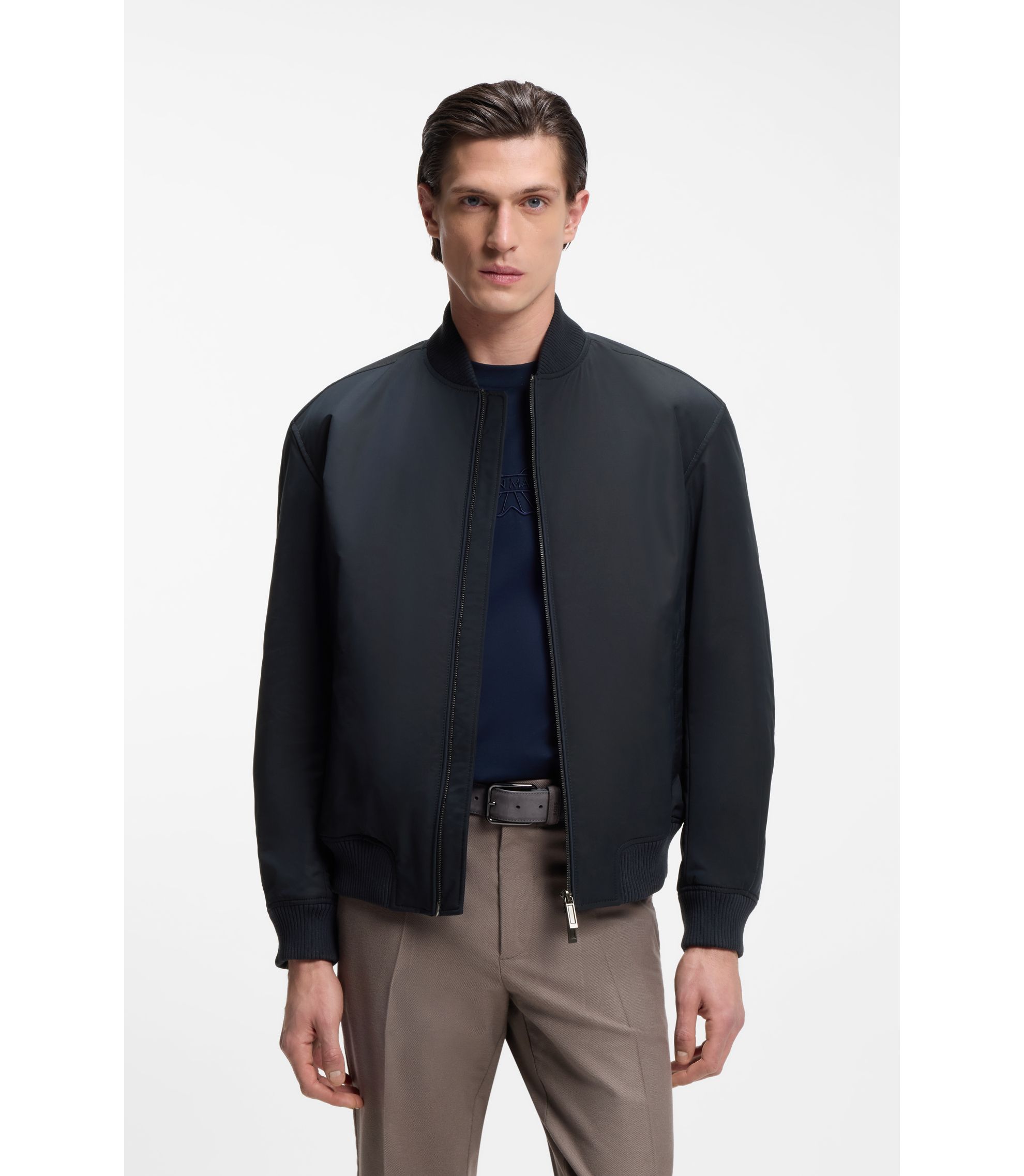 hbeu50553642_404_350?wid=1980&