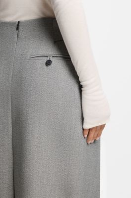 Pleat-front skirt with belt, Light Grey