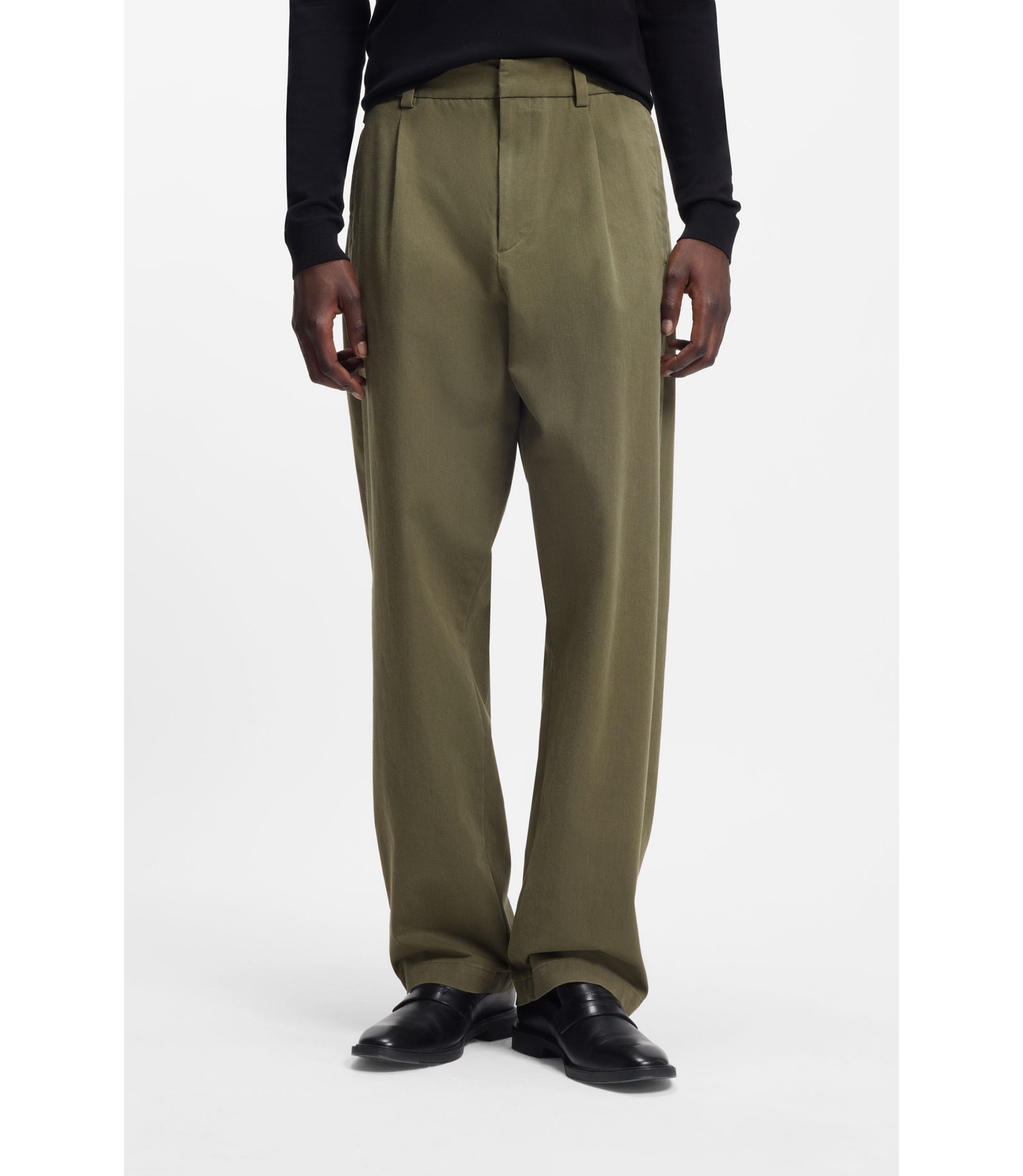 Modern-Fit Hose aus Baumwoll-Mix mit Twill-Struktur