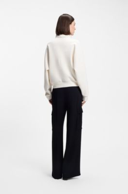 Maglione con vestibilit&agrave; comoda e collo a imbuto drappeggiato, Bianco