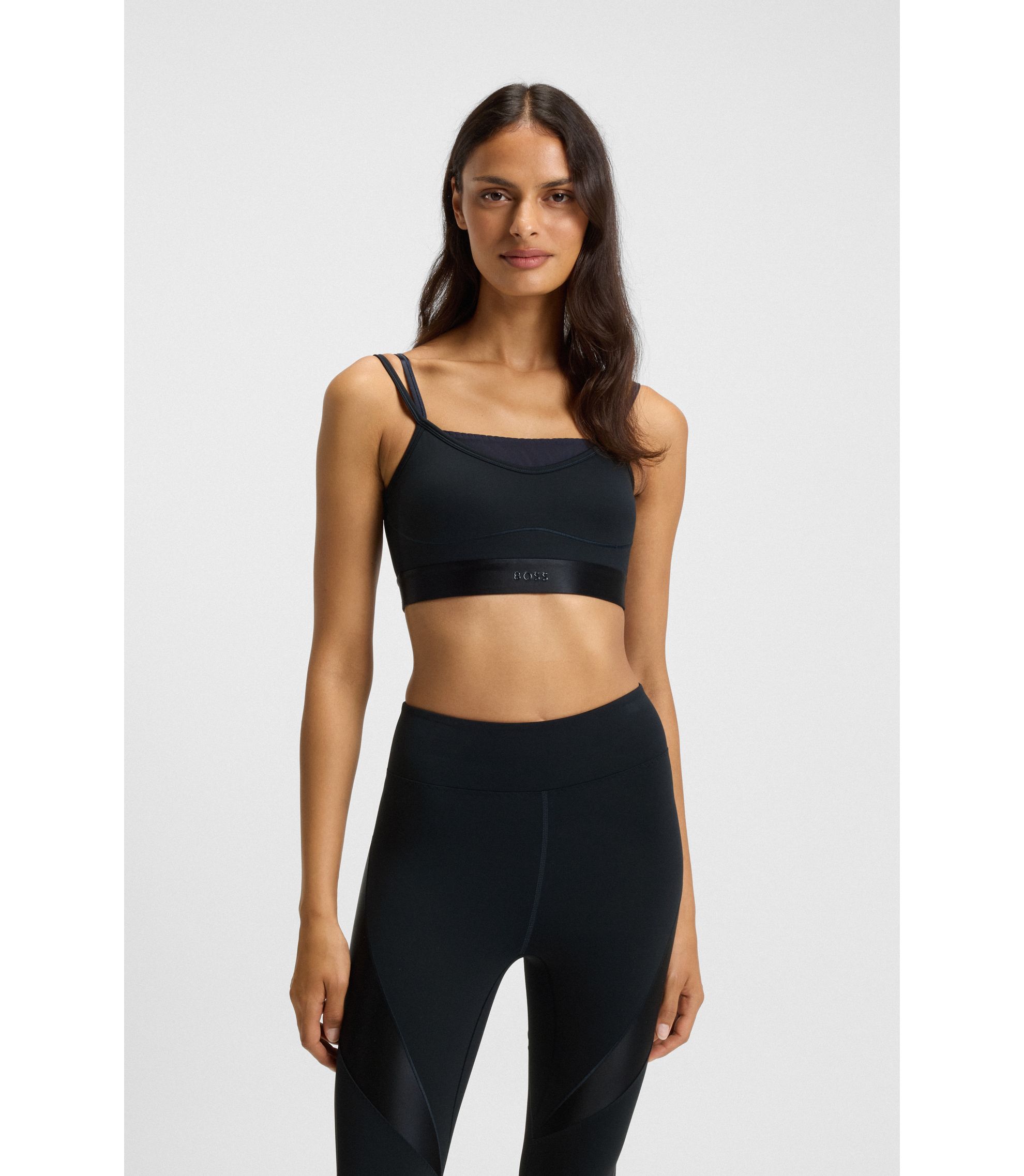 Sportives Top mit Mesh-Einsatz