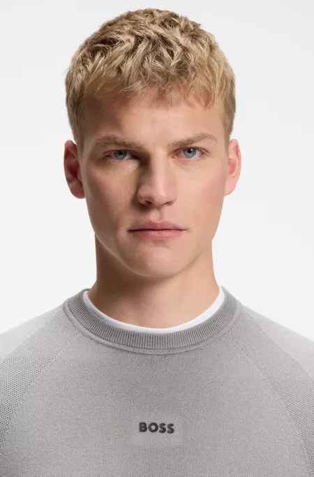 Seamless knitted sweater with logo detail