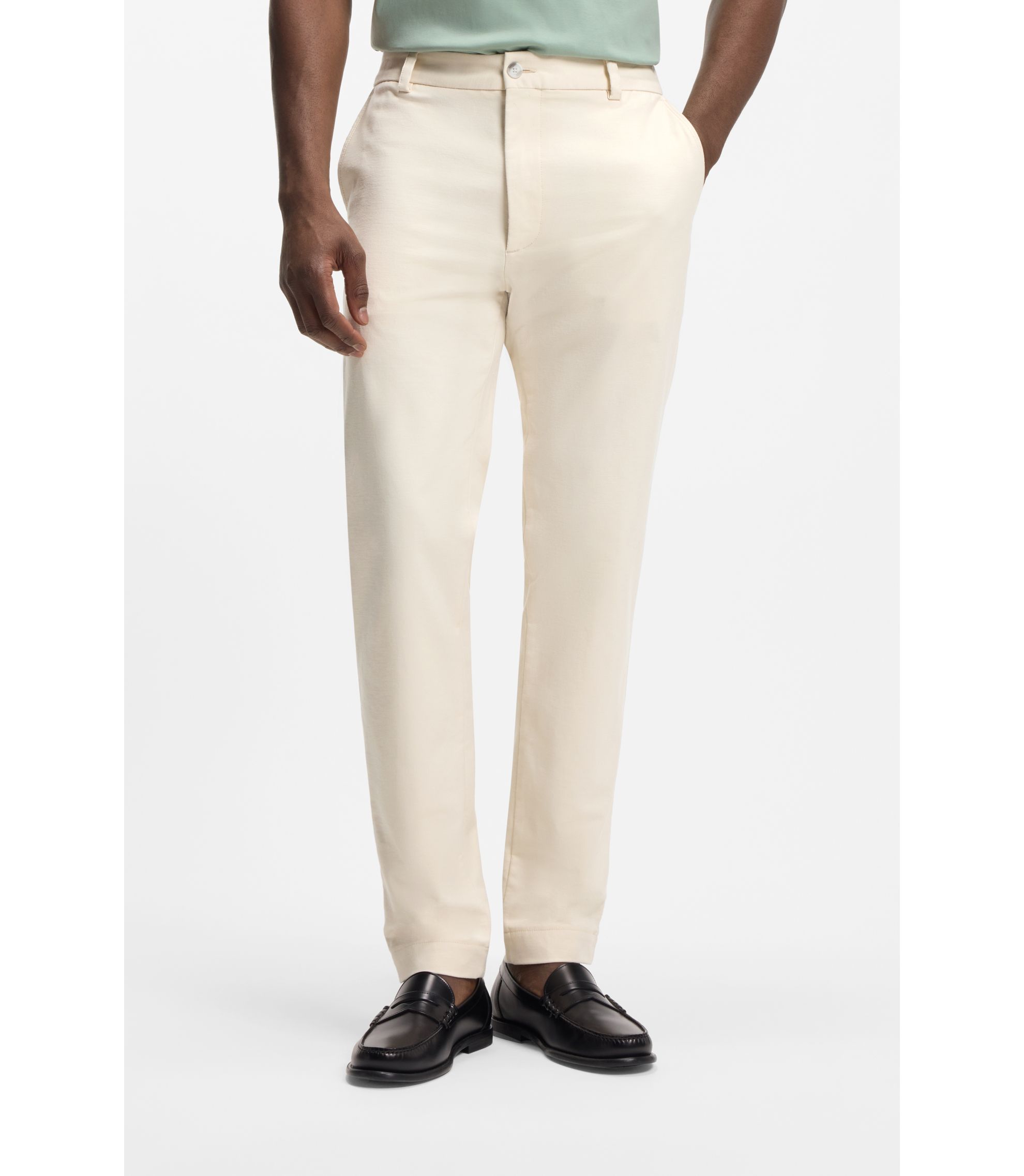 Modern-Fit Hose aus bügelleichtem Baumwoll-Mix mit Twill-Struktur