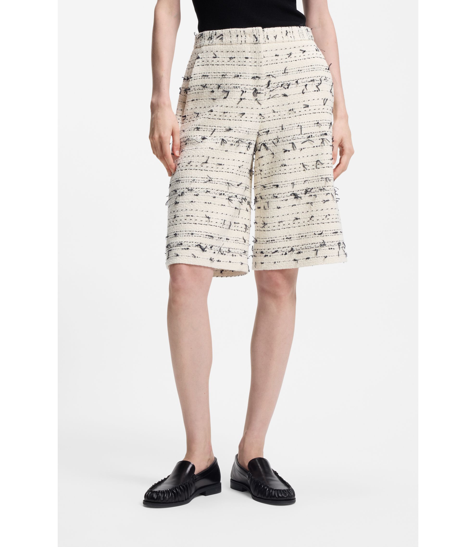 Relaxed-Fit Cropped-Hose aus gestreiftem Baumwoll-Mix mit Tweed-Struktur