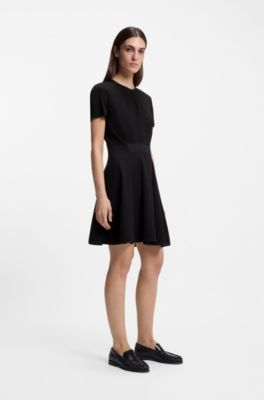 Robe en jersey stretch &agrave; encolure goutte d'eau, Noir