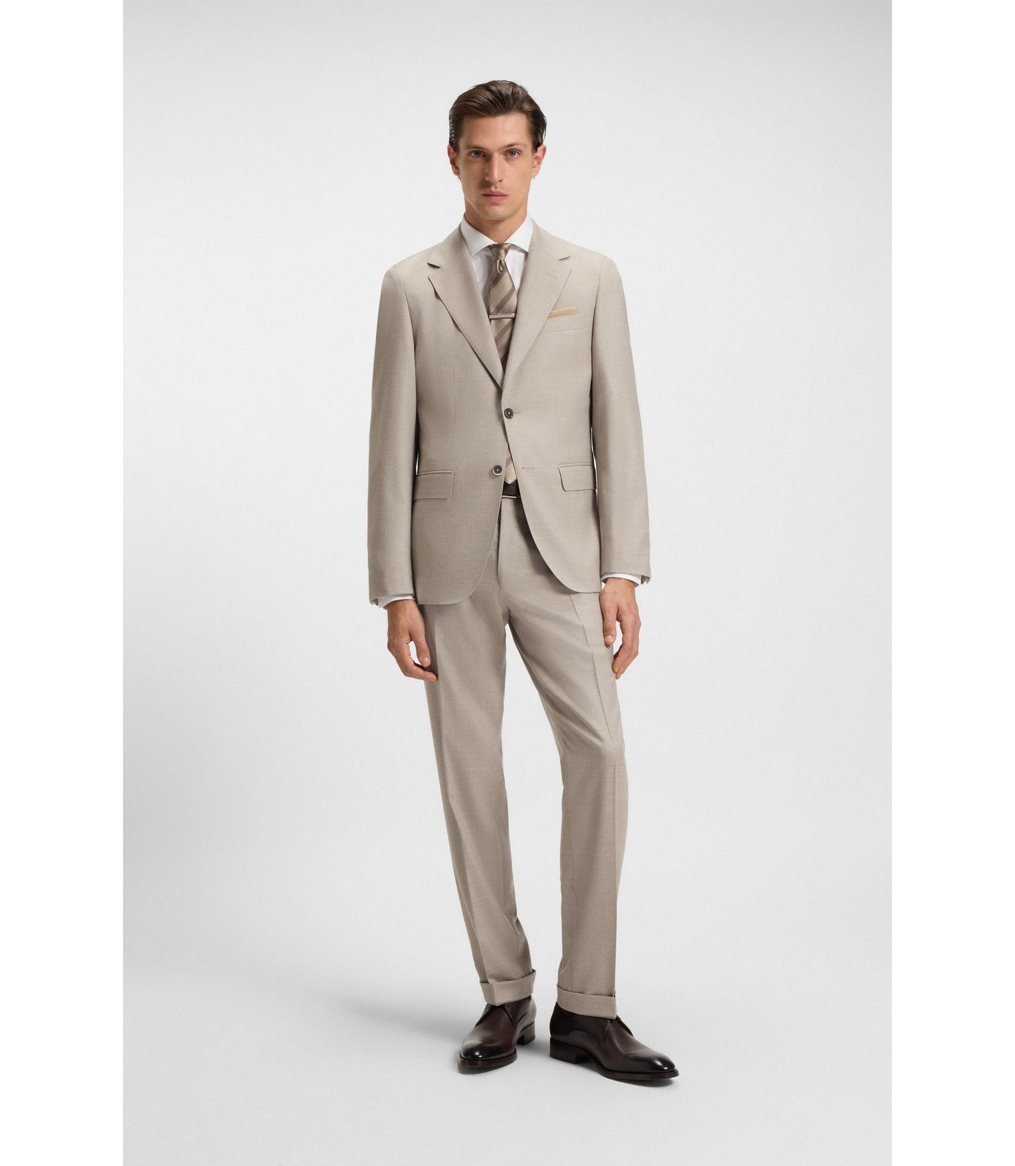 hbeu50554145_287_300?wid=1980&