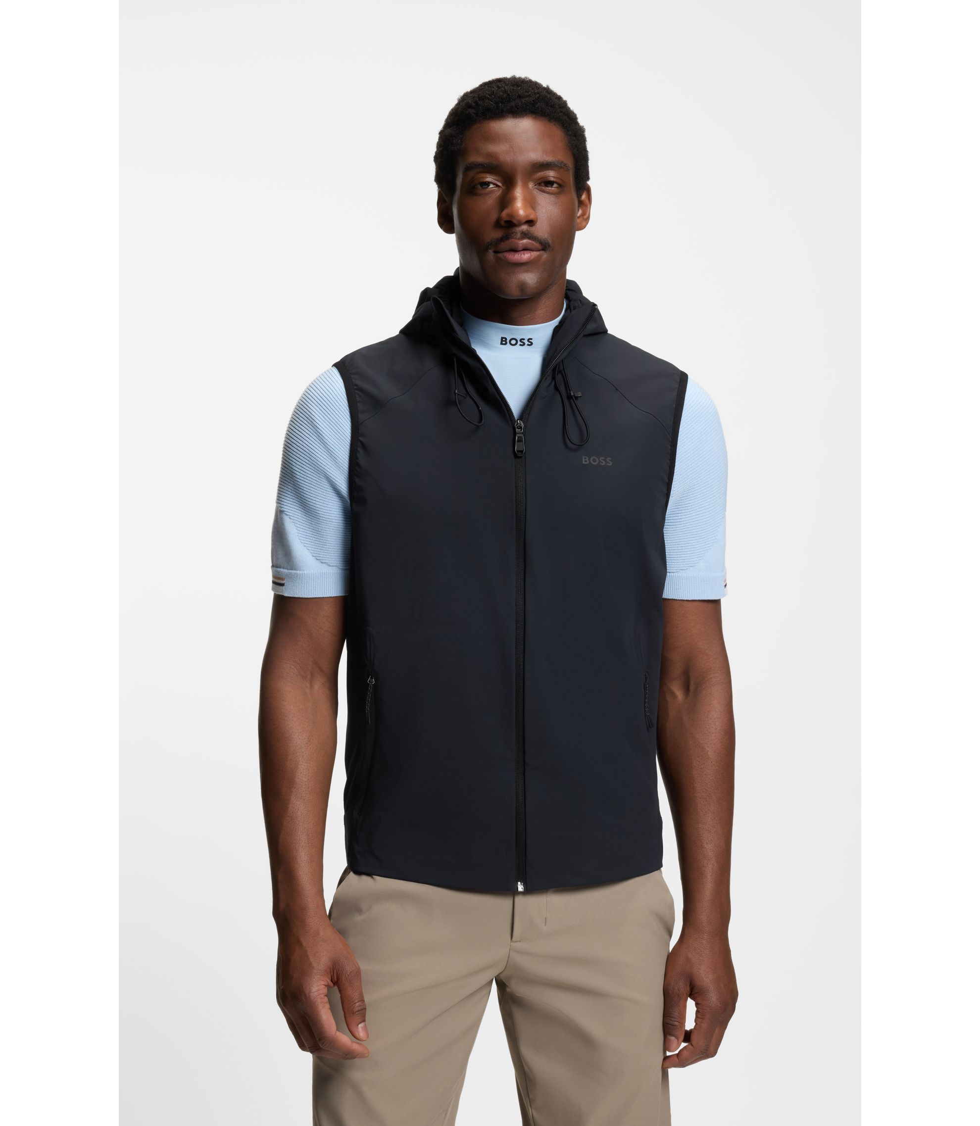 Wasserabweisende Weste mit Kapuze und filigraner Waffelstruktur