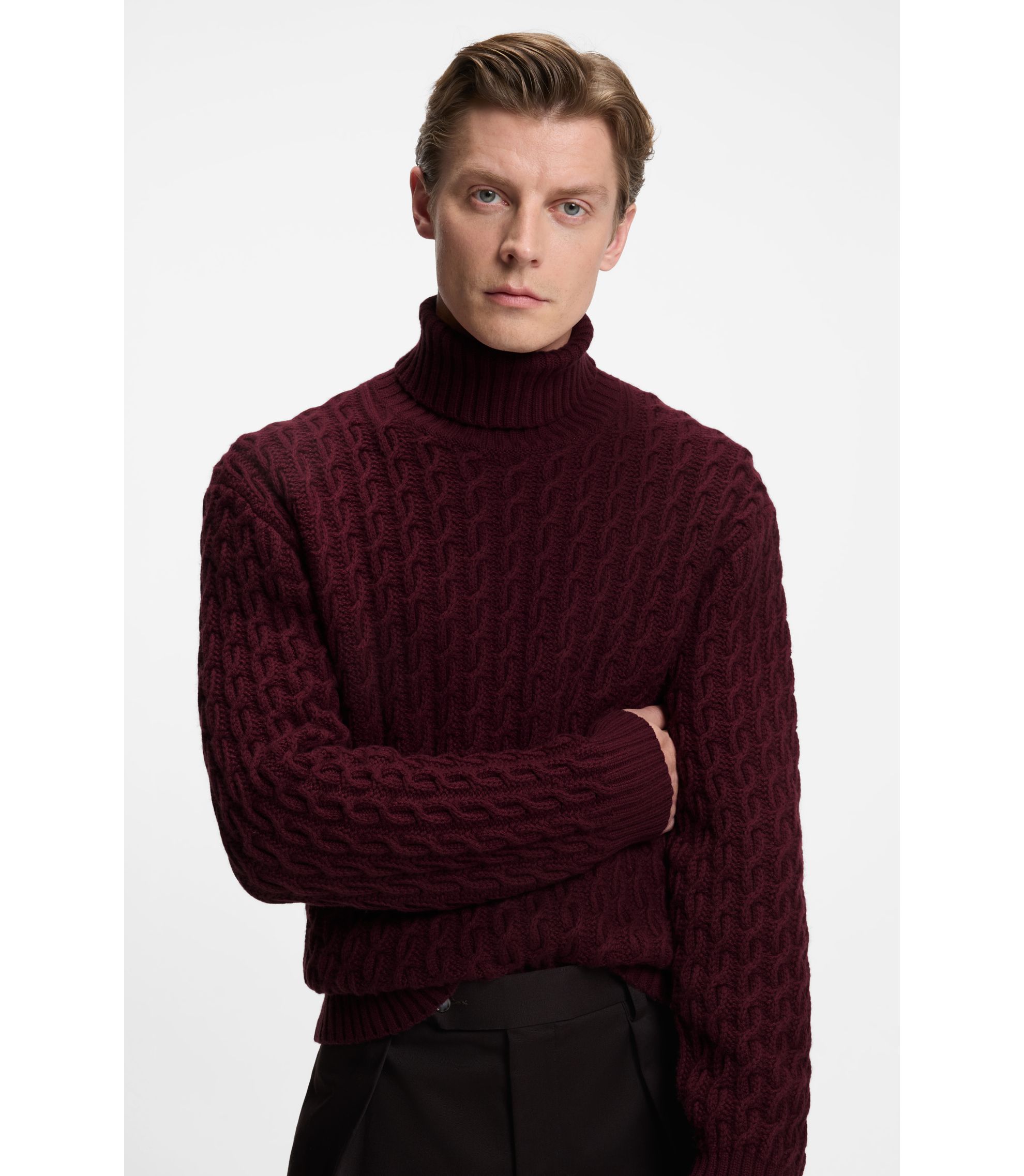 hbeu50554338_606_340?wid=1980&