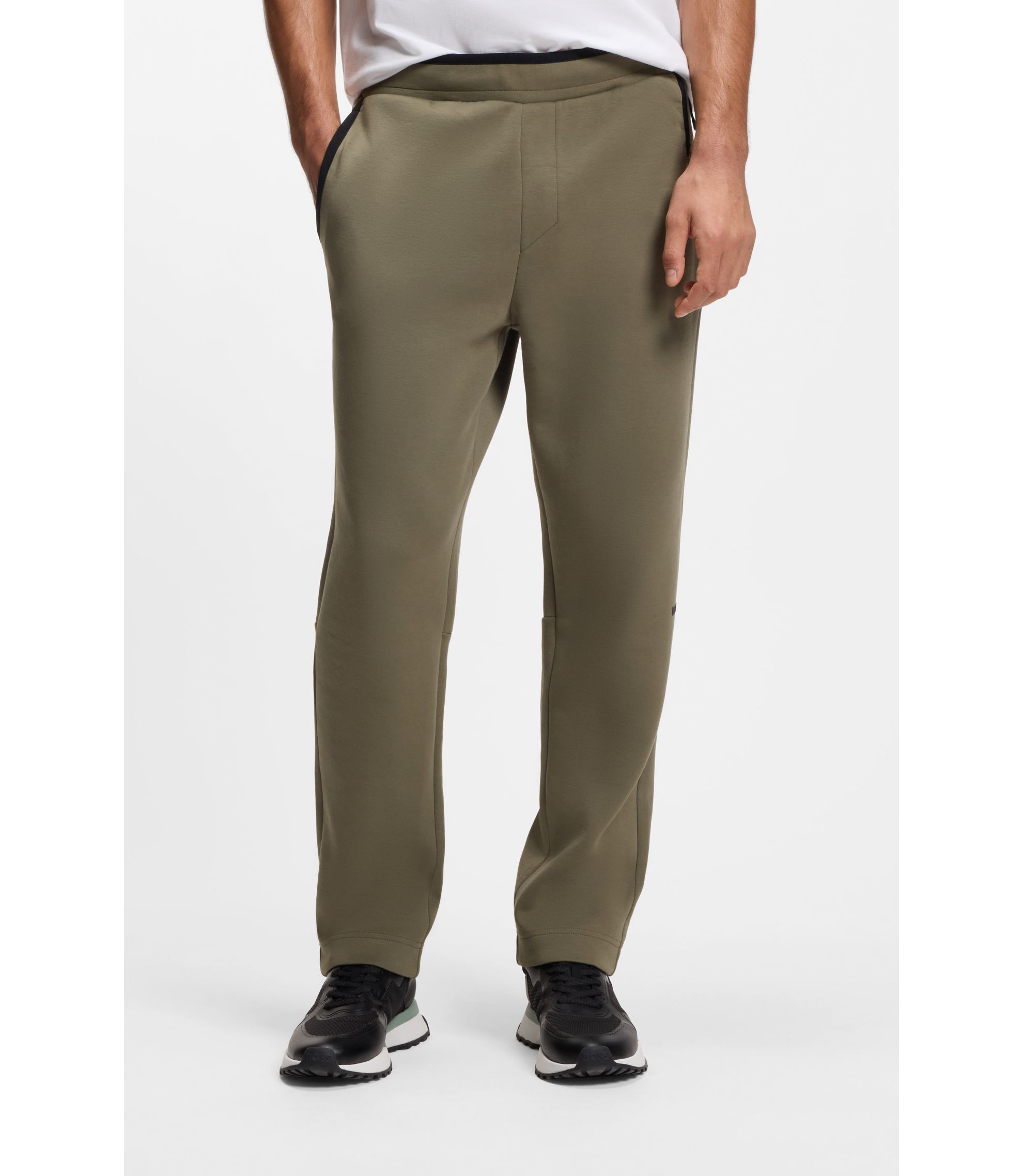 Regular-Fit Jogginghose aus besonders softem Stretch-Gewebe