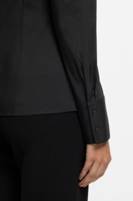 Slim fit skjorte i strygelet twill af bomuldsblanding, Sort