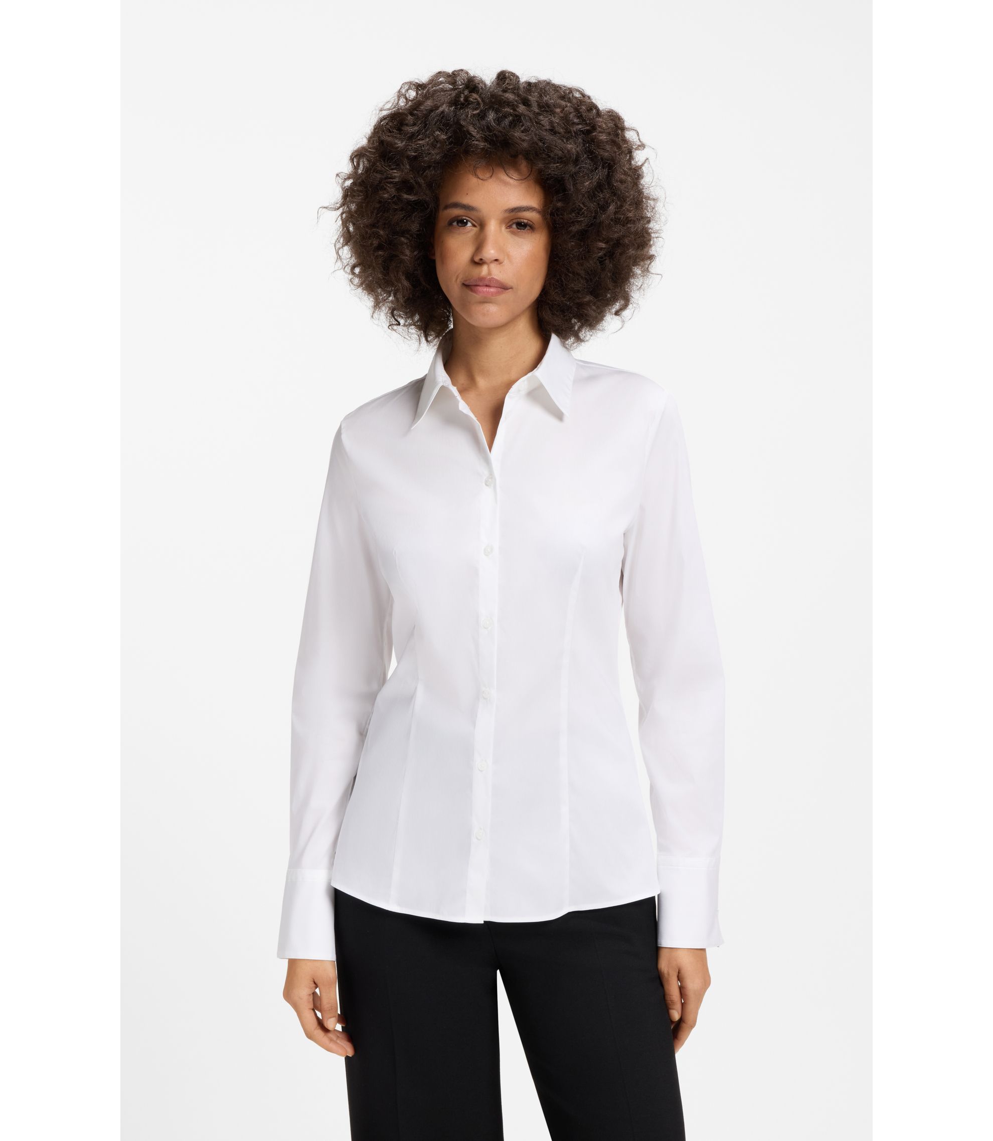 Slim-Fit Bluse aus bügelleichtem Baumwoll-Mix mit Twill-Struktur