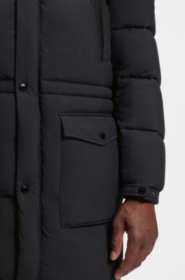 Wasserabweisende Jacke mit F&uuml;llung, Schwarz