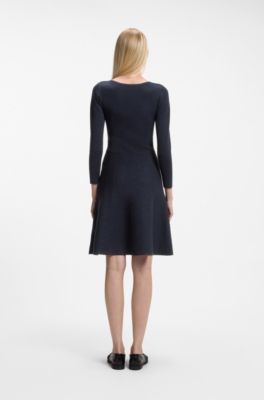 Vestito a motivi con scollo a barca in maglia elasticizzata, Blu scuro