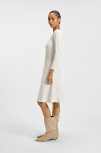 Vestito in maglia con delicata lucentezza, Bianco