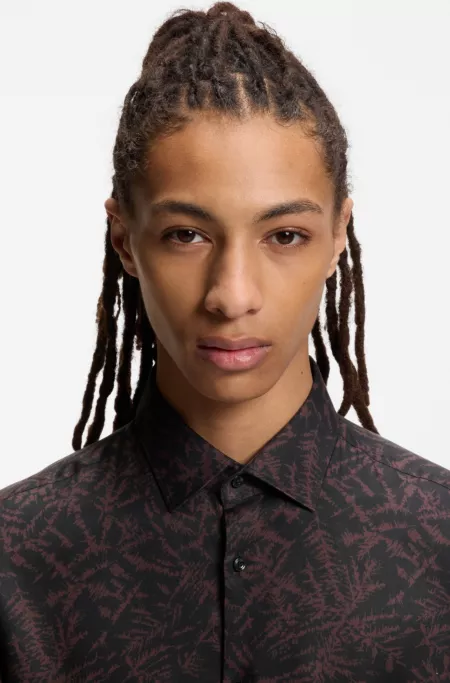 Slim-fit shirt in printed satin