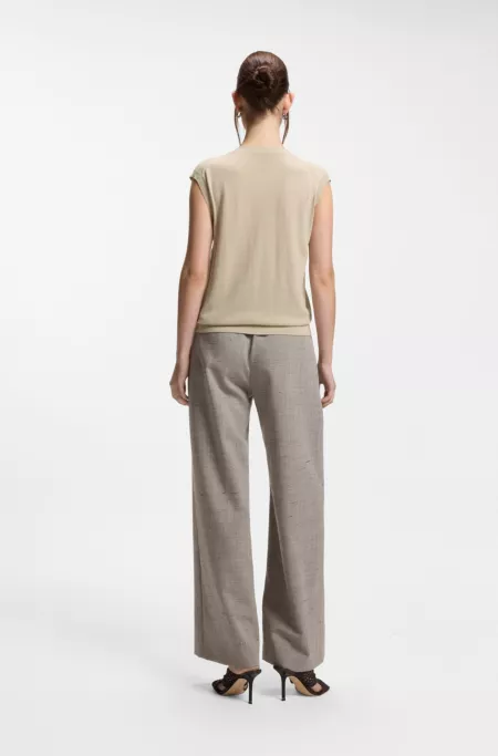 Knitted waistcoat with merino wool