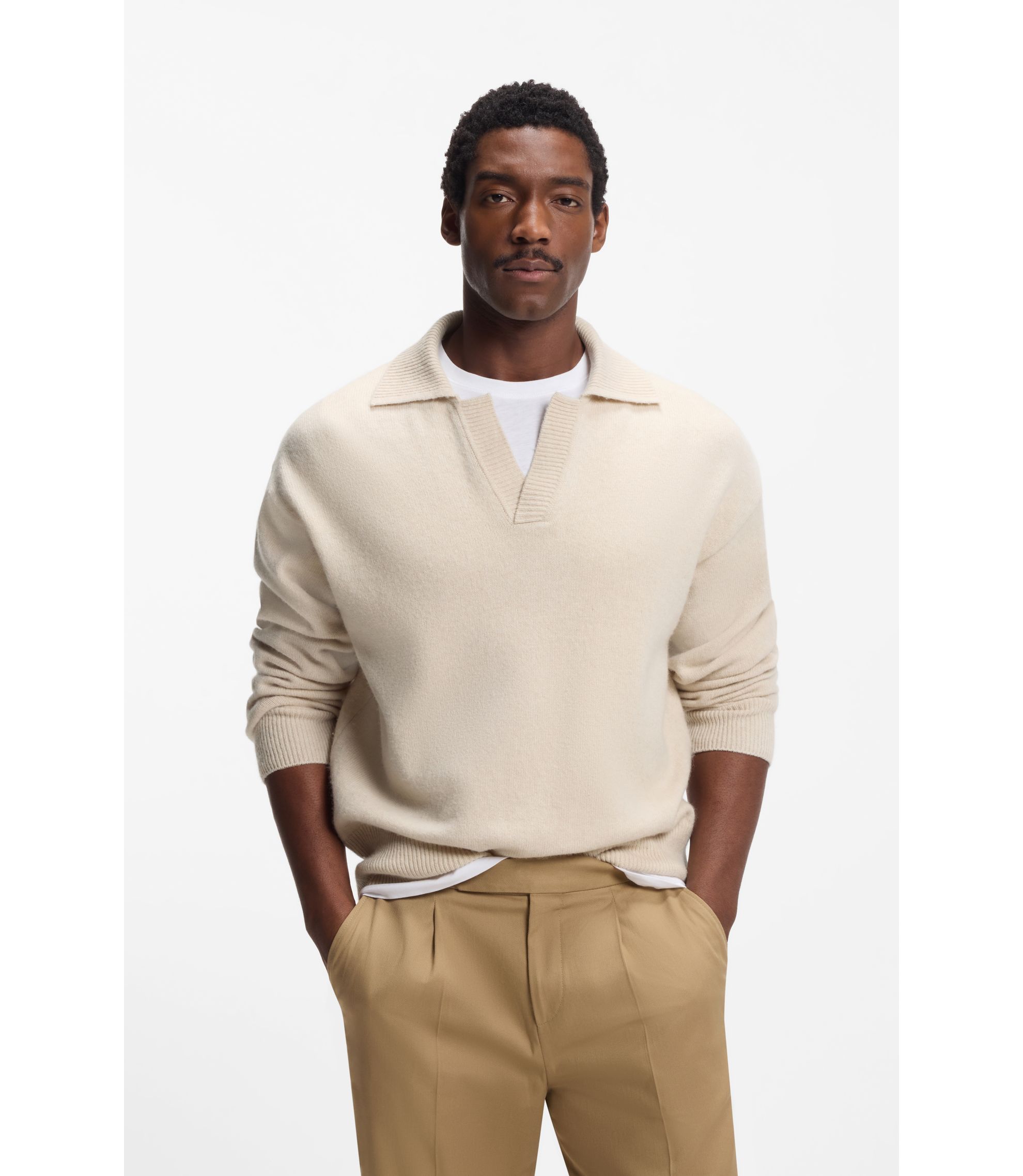 Pullover aus Schurwolle mit Johnny-Kragen