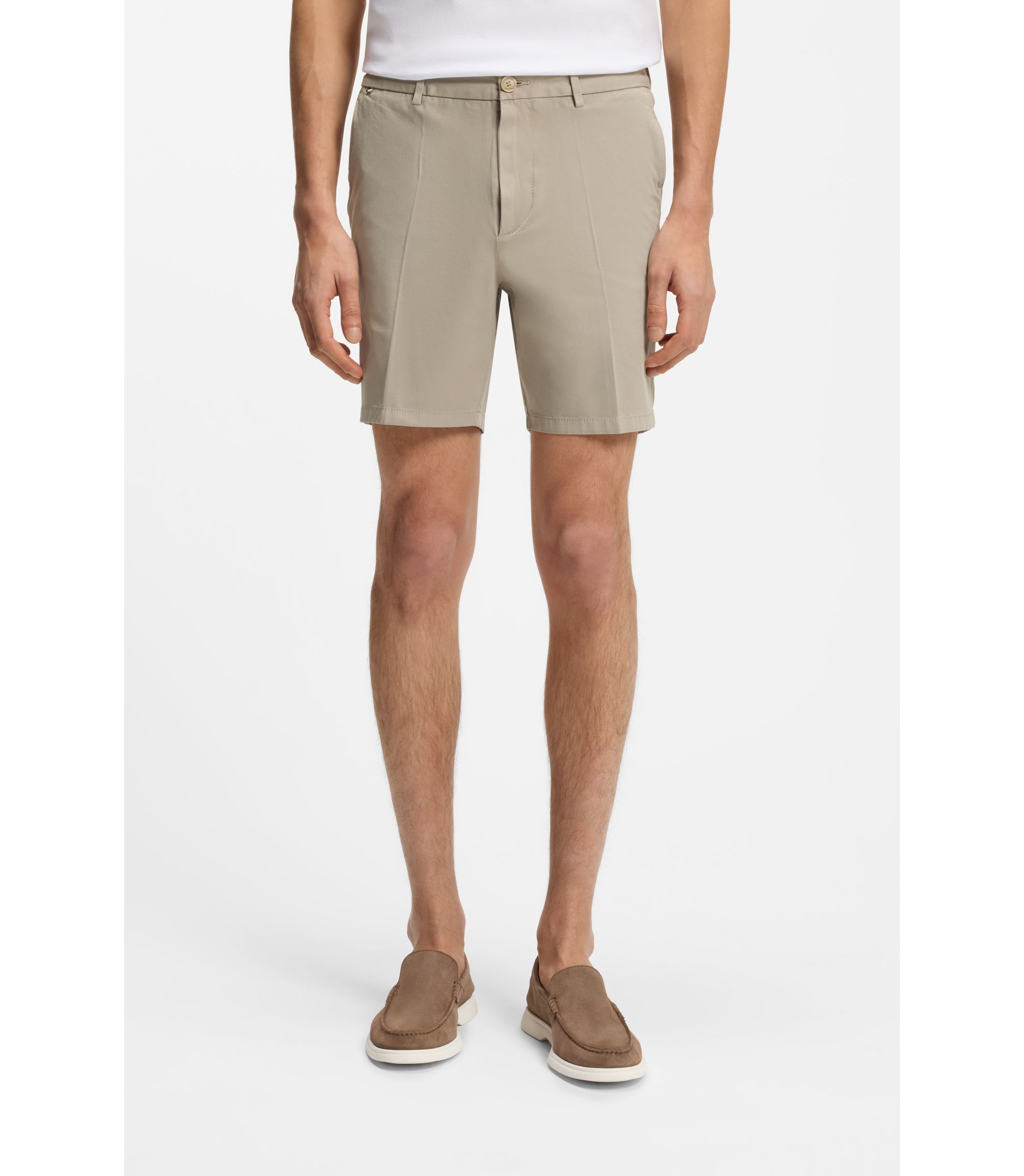 Modern-Fit Shorts aus Stretch-Baumwolle mit Twill-Struktur