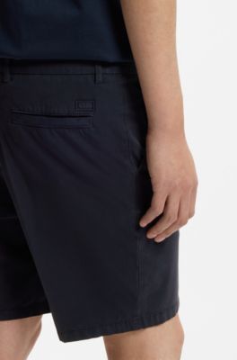 Shorts in cotone stretch con vestibilit&agrave; moderna, Blu scuro