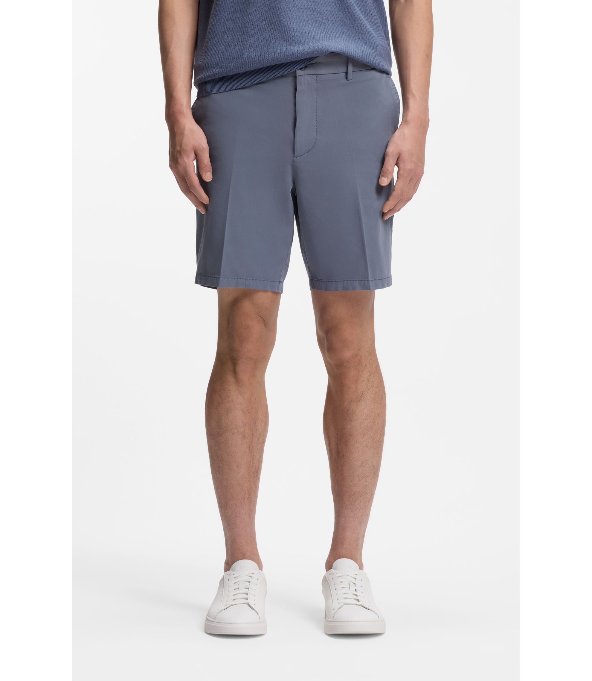 Modern-Fit Shorts aus Stretch-Baumwolle mit Twill-Struktur