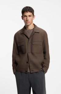 Americana slim fit de sarga resistente a las arrugas, Marr&oacute;n