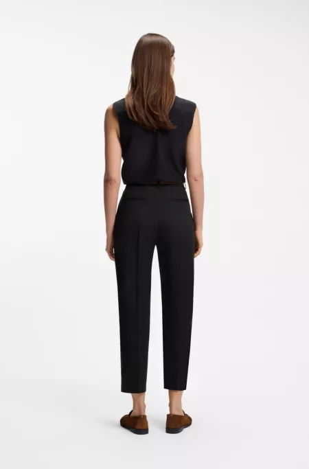 Tapered-fit cropped trousers in stretch cotton