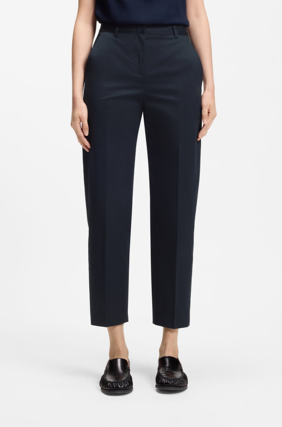 Tapered-fit cropped trousers in stretch cotton
