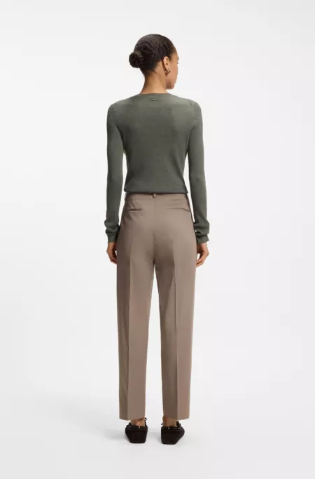 Tapered-fit cropped trousers in stretch cotton
