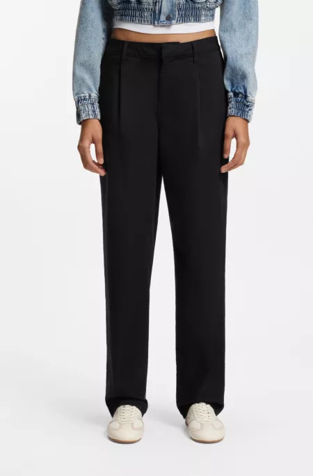 Pantalon coupe décontractée en twill de coton stretch